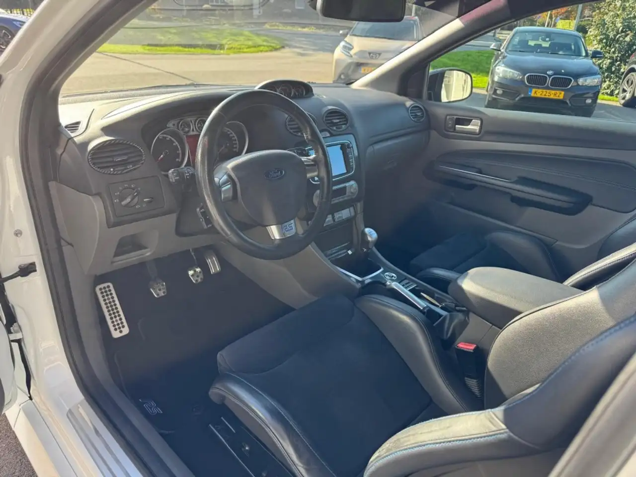FORD FOCUS RS MK2 - 2.5 TURBO 5 CYLINDRES 305 ch - 154 899KMS - VOLANT EN CUIR