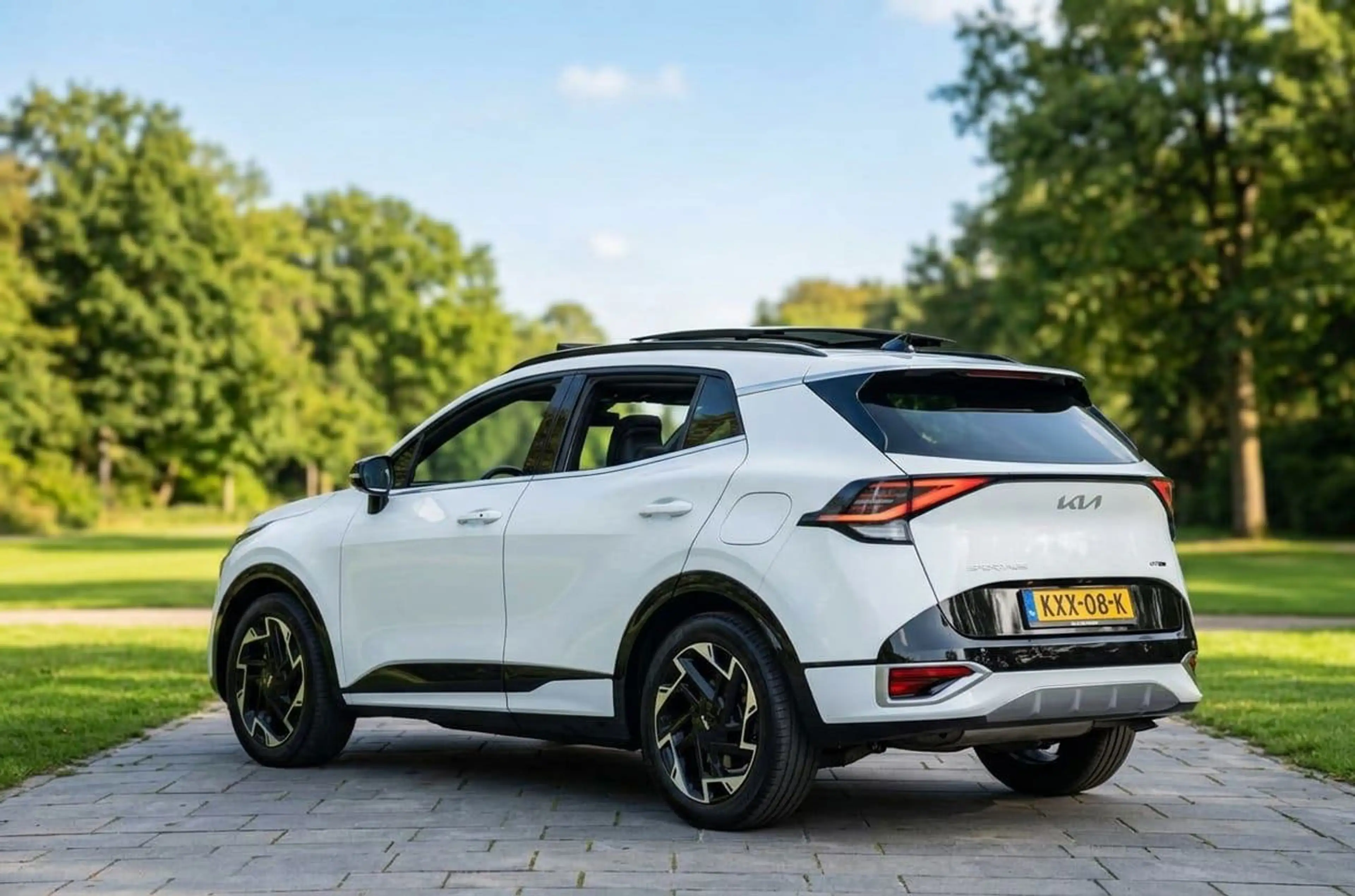 Kia Sportage 1.6 T-GDi Plug-in Hybrid AWD DynamicPlusLine — photo 4