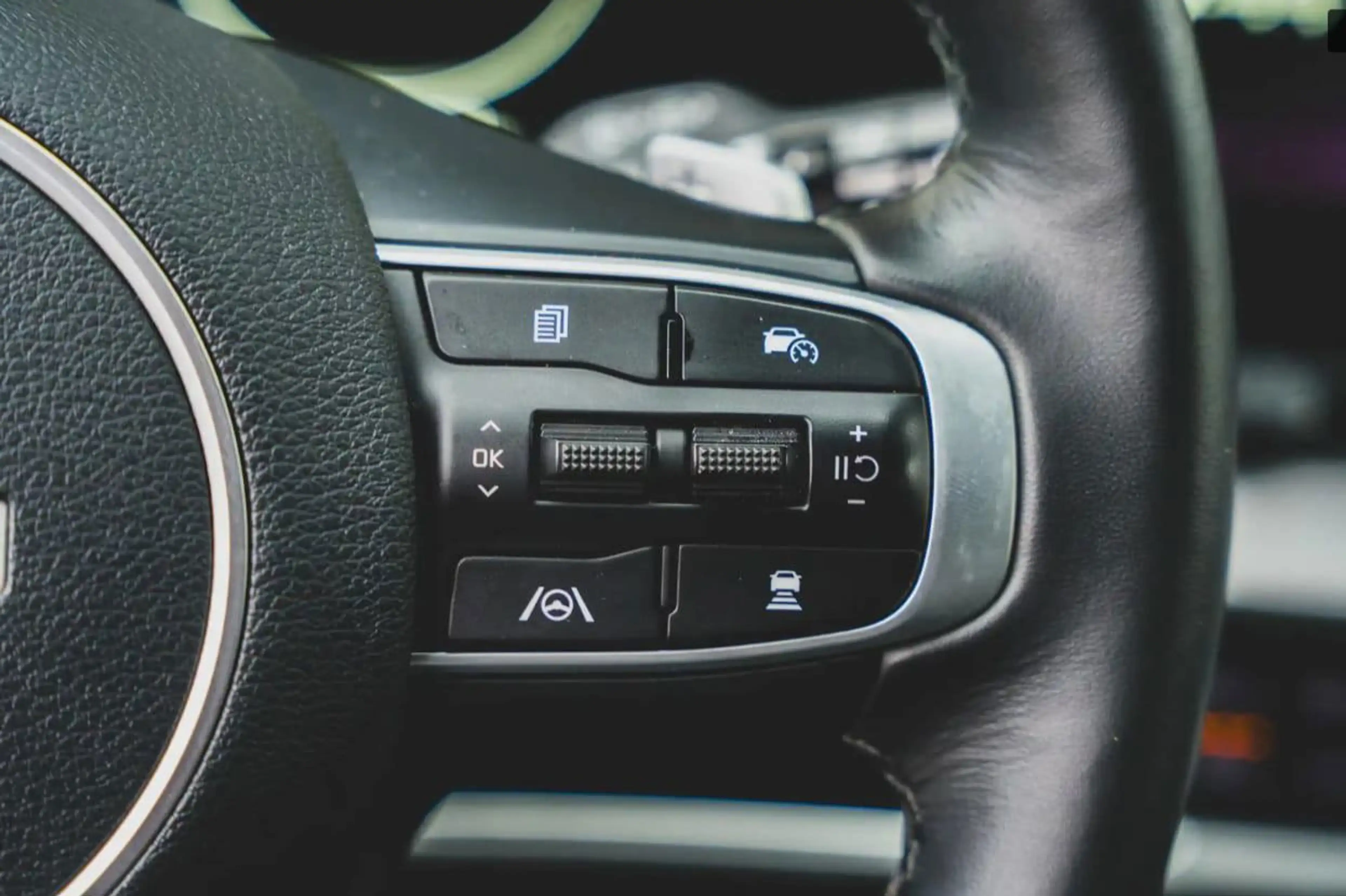 Kia Sportage 1.6 T-GDi Plug-in Hybrid AWD DynamicPlusLine — photo 9