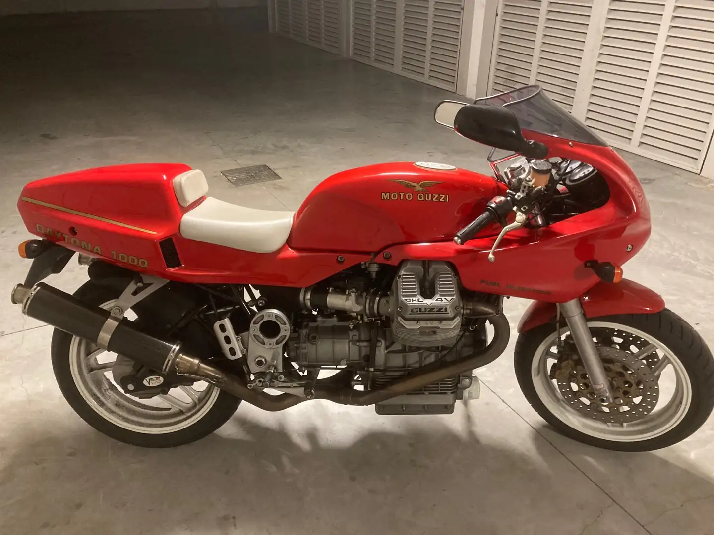 Moto Guzzi 1000 Daytona Rouge - 1