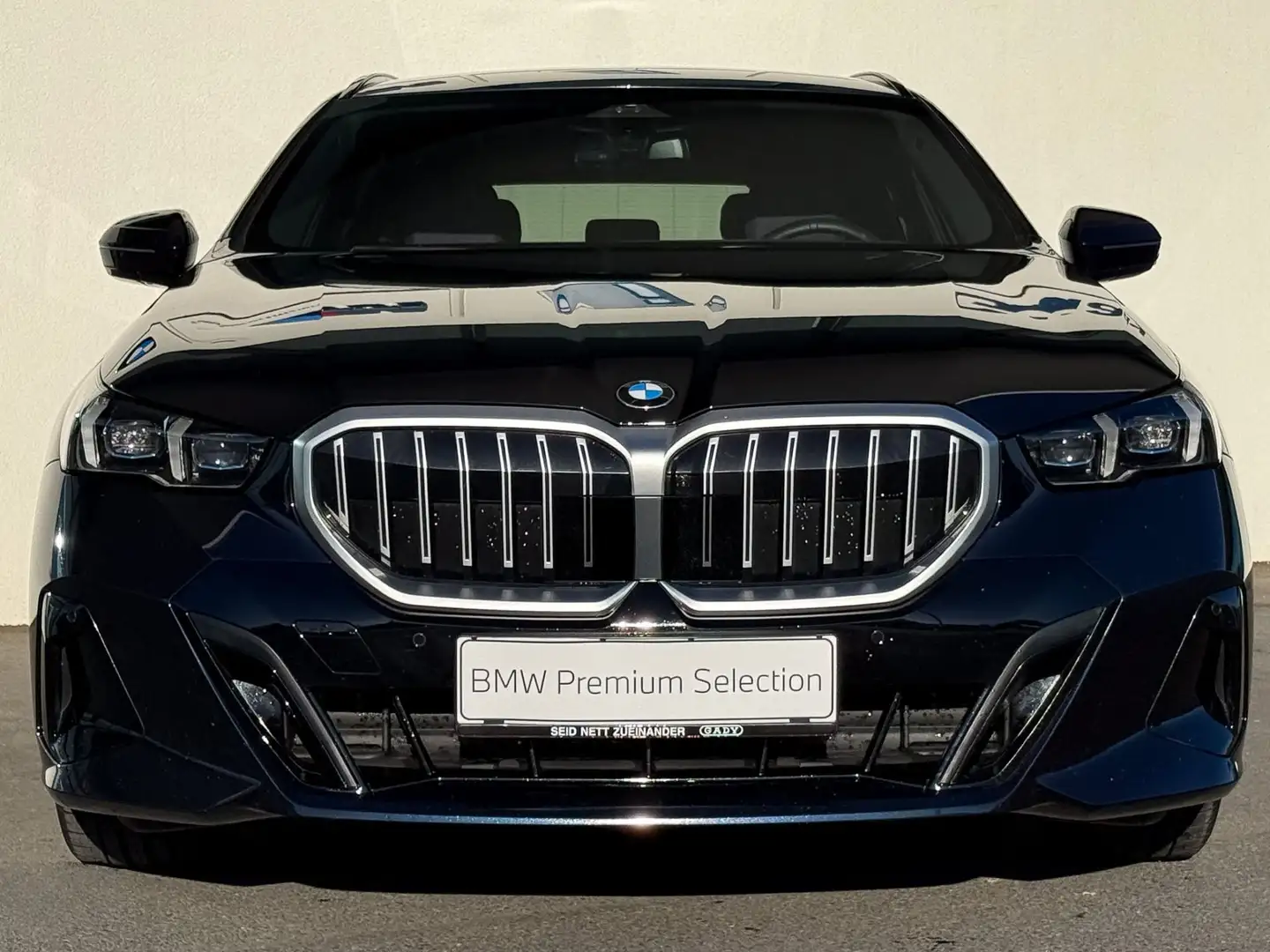 BMW 520 d xDrive Schwarz - 2