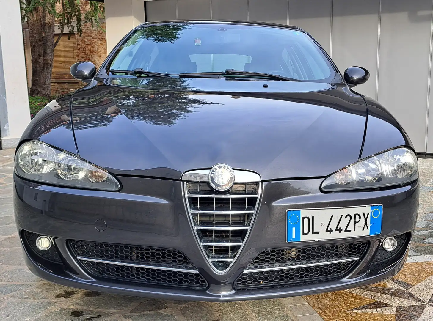 Alfa Romeo 147 147 5p 1.9 jtd Distinctive 120cv Šedá - 2