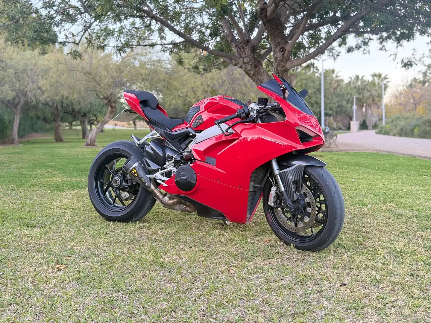 Ducati Panigale V4 Rojo - 1