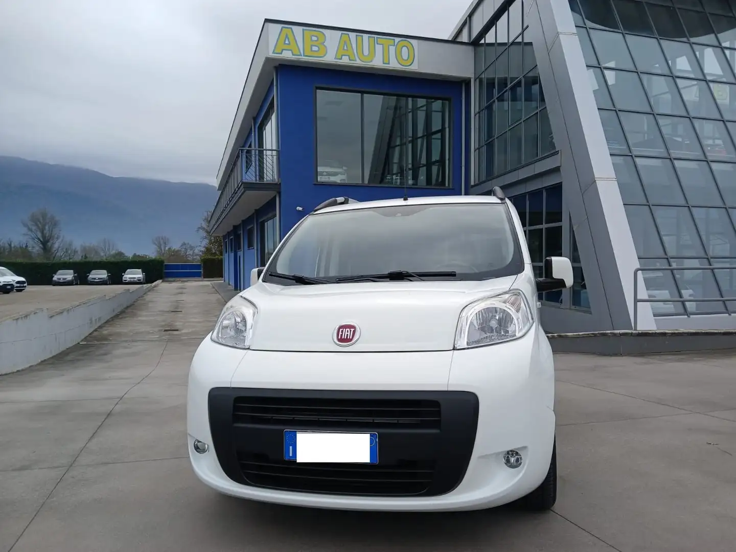 Fiat Qubo Qubo 1.3 mjt 16v Trekking 80cv Blanc - 1