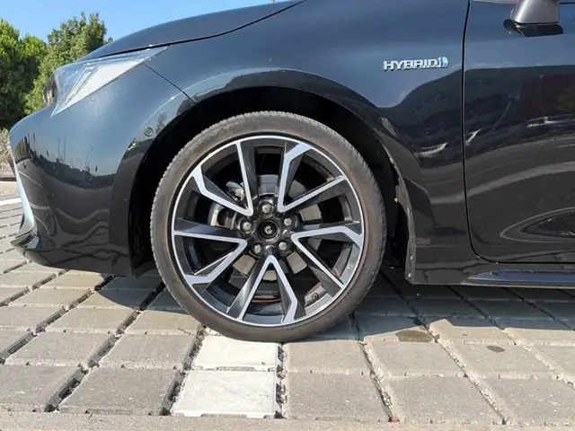 Toyota Corolla view 9