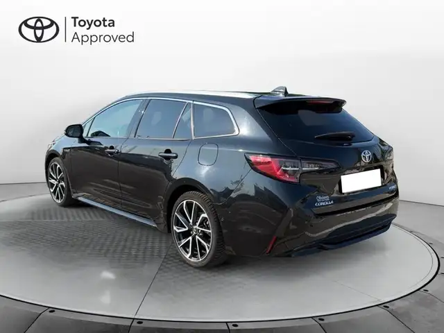 Toyota Corolla view 4