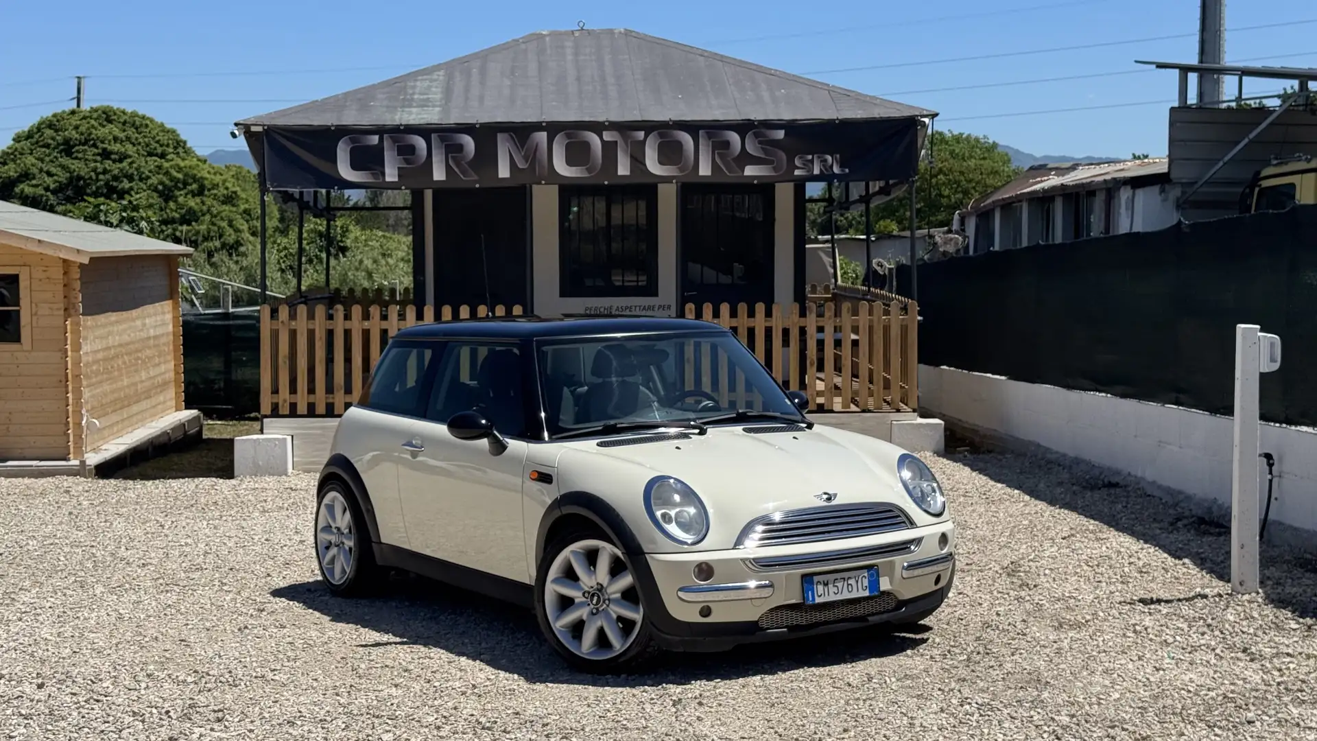 MINI Cooper 1.6 NEOPATENTATI Weiß - 1