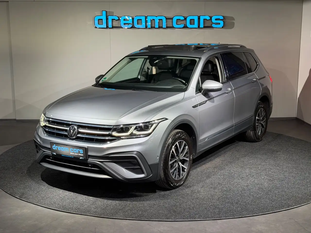 Volkswagen Tiguan Allspace 2,0 TDI SCR DSG Life / PANO / LEDER / Head Up Bild 17