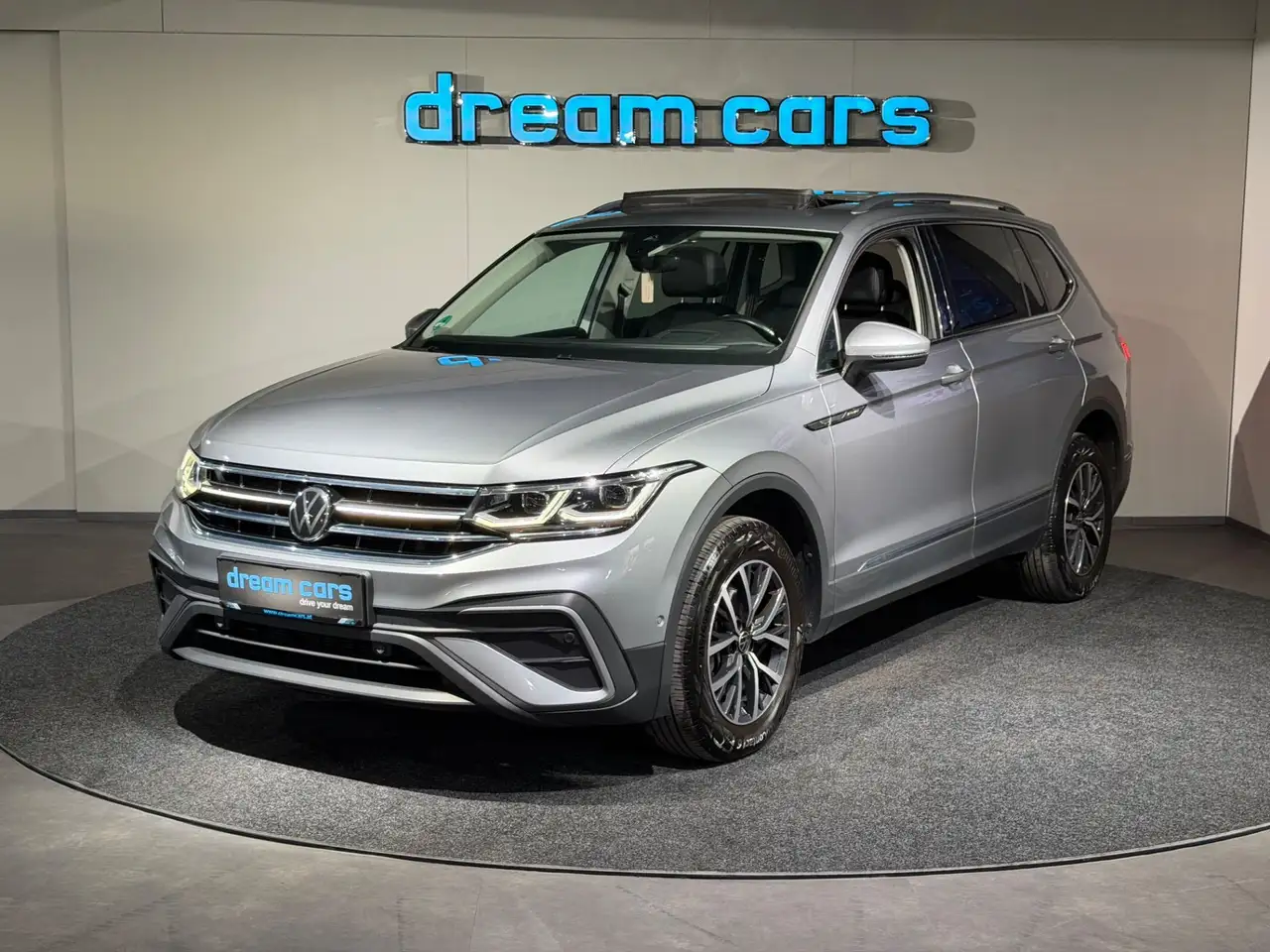 Volkswagen Tiguan Allspace 2,0 TDI SCR DSG Life / PANO / LEDER / Head Up Bild 11