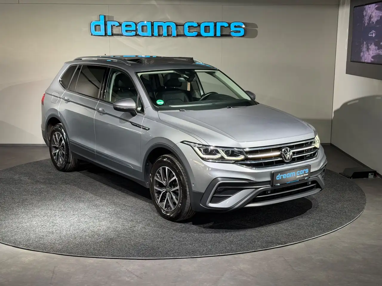 Volkswagen Tiguan Allspace 2,0 TDI SCR DSG Life / PANO / LEDER / Head Up Bild 16