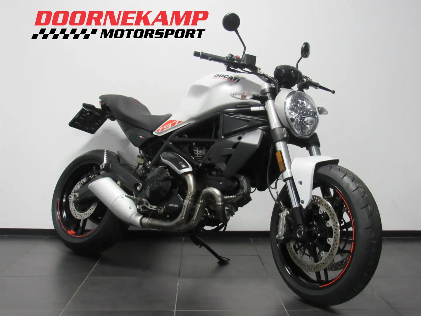 Ducati Monster 797 35 KW Wit - 2