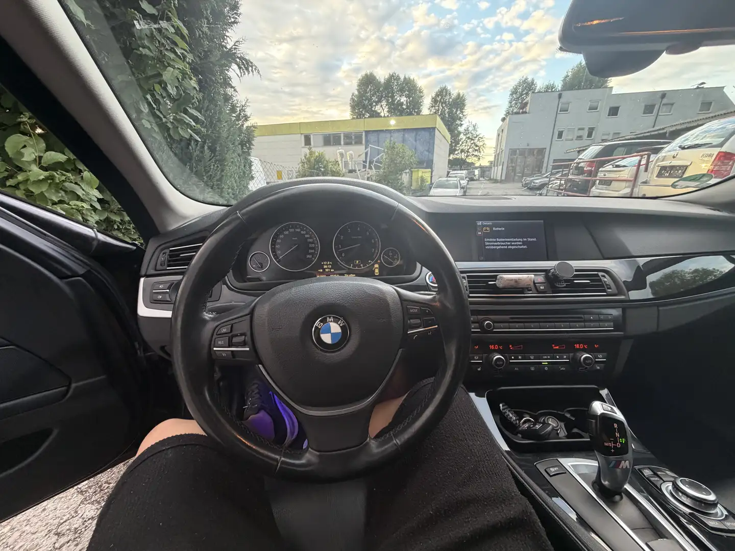 BMW 523 523i Aut. - 1