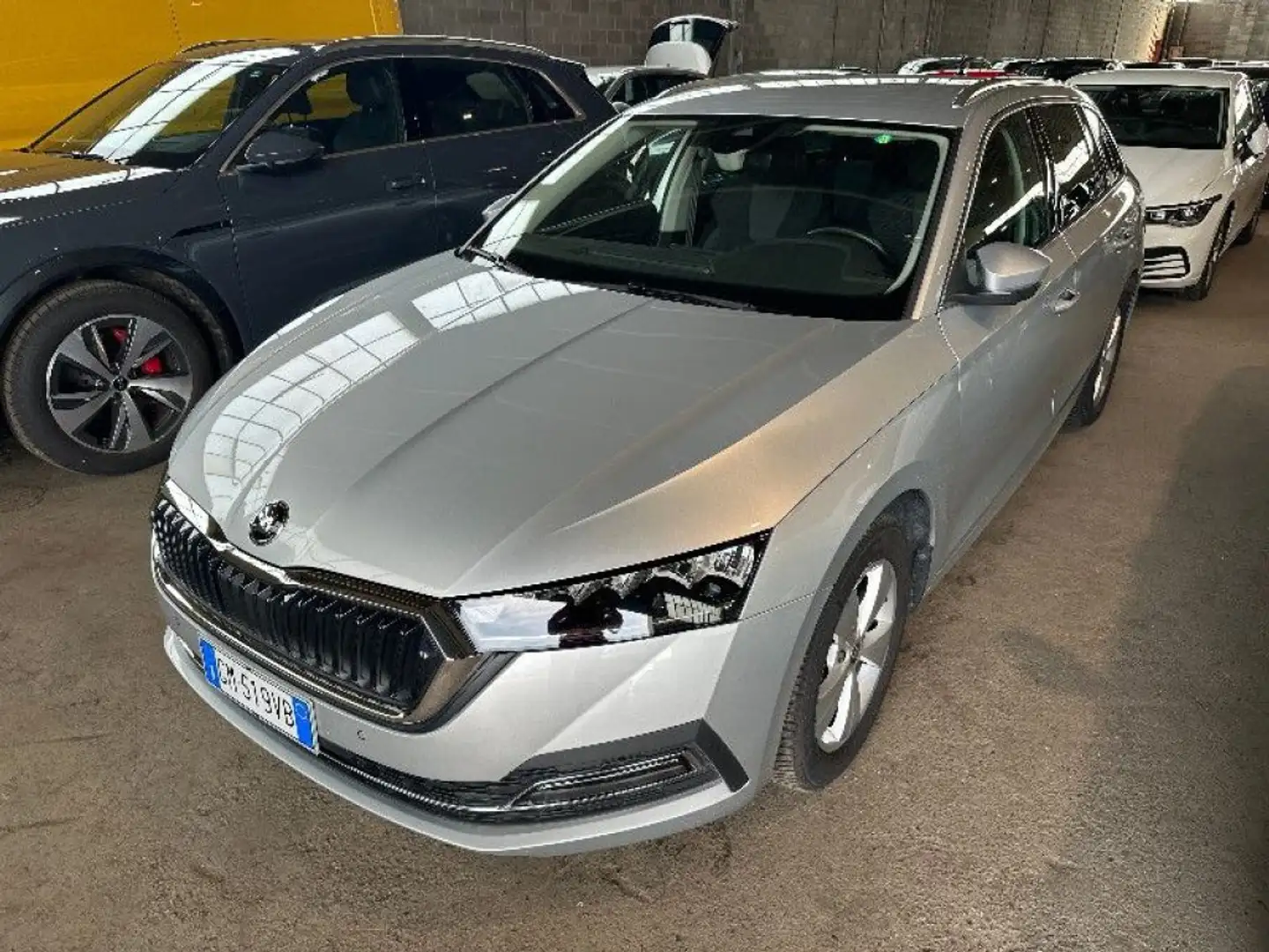 Skoda Octavia 2.0 TDI EVO SCR 150 CV DSG Wagon Executive ACC Led Argento - 1