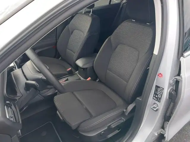 Ford Focus view 8