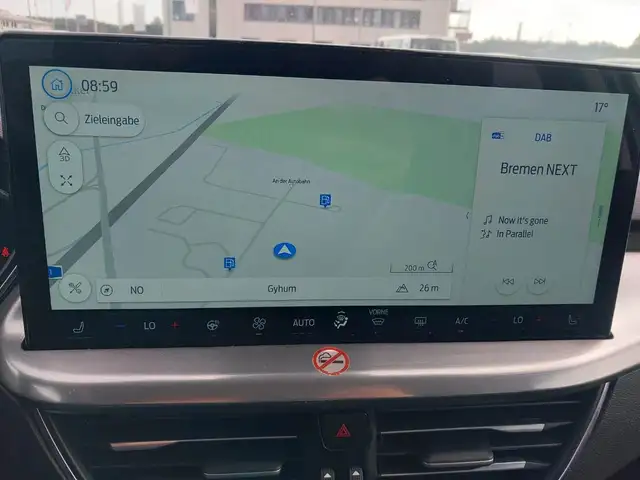 Ford Focus view 12