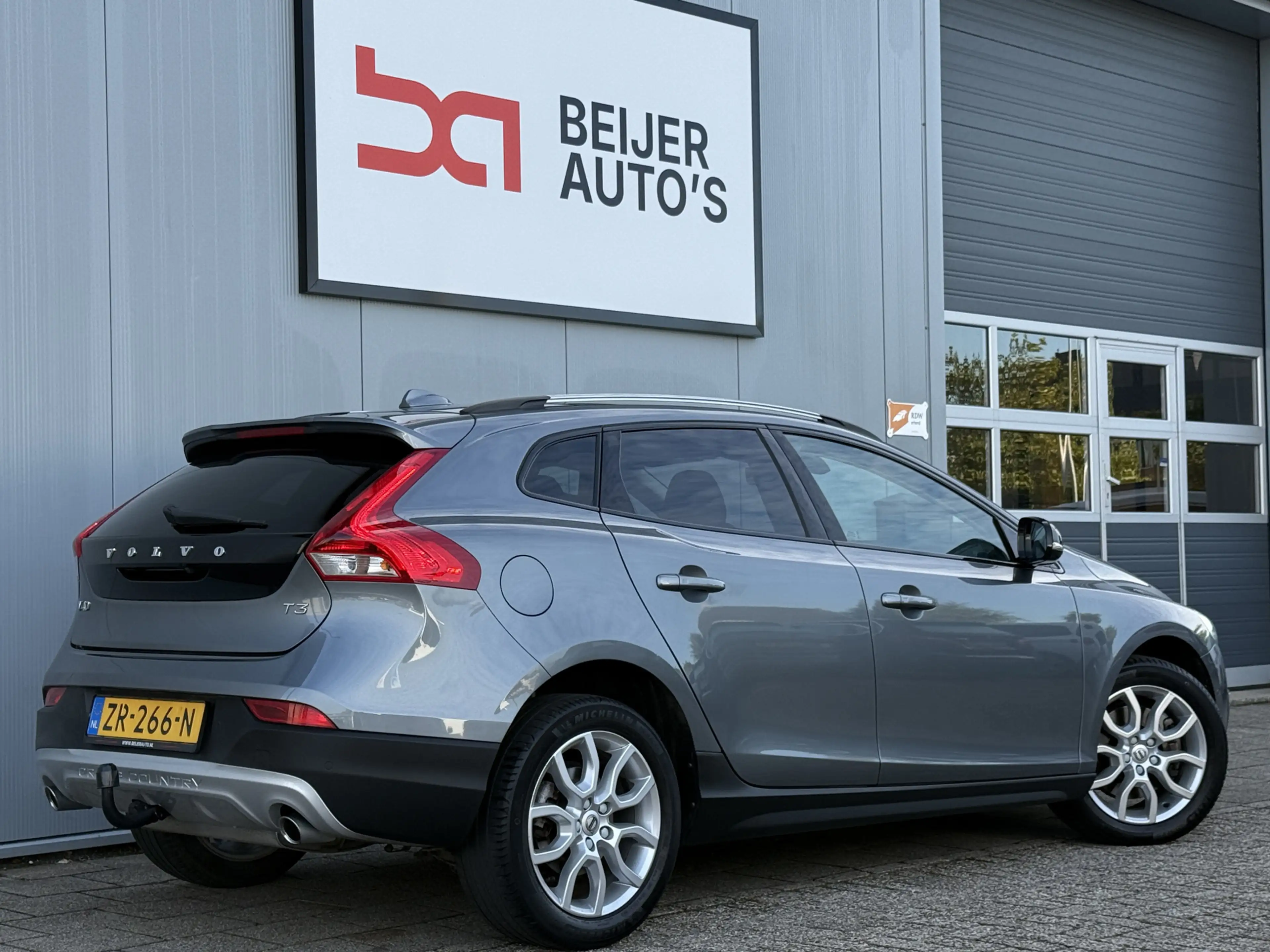 Volvo V40 Cross Country 1.5 T3 Polar+ Luxury Automaat Panoramadak. — photo 4