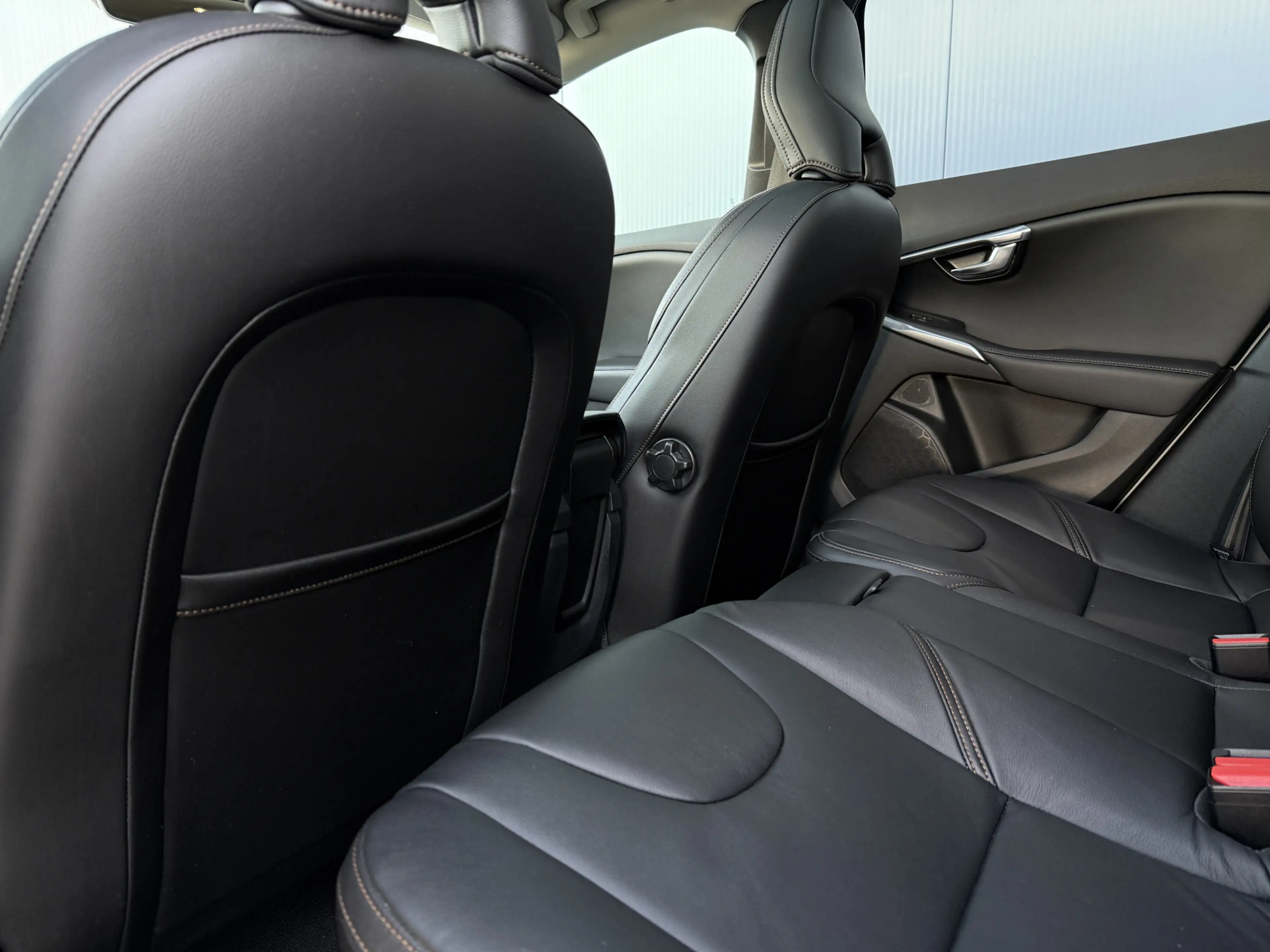 Volvo V40 Cross Country 1.5 T3 Polar+ Luxury Automaat Panoramadak. — photo 30