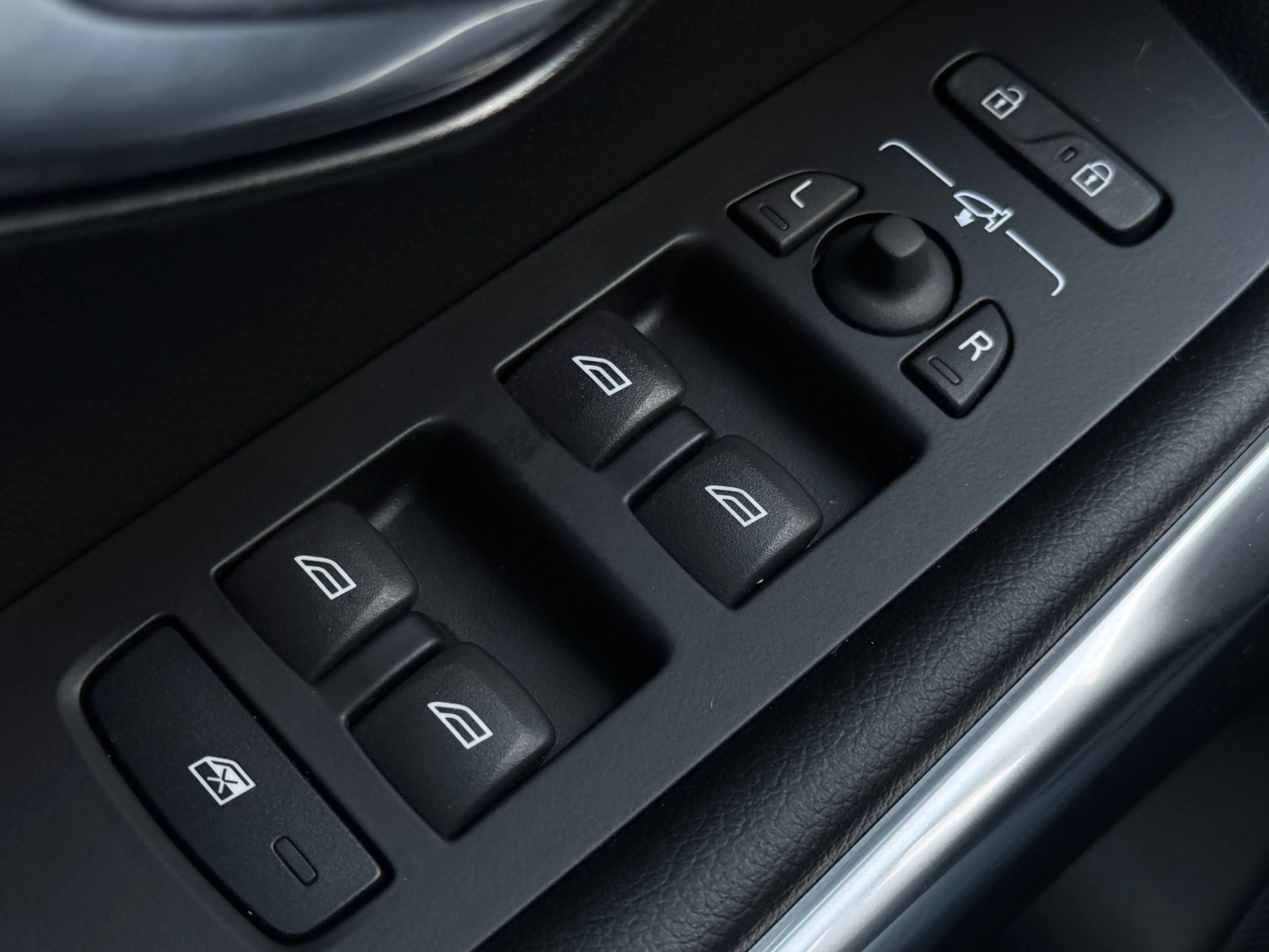 Volvo V40 Cross Country 1.5 T3 Polar+ Luxury Automaat Panoramadak. — photo 31