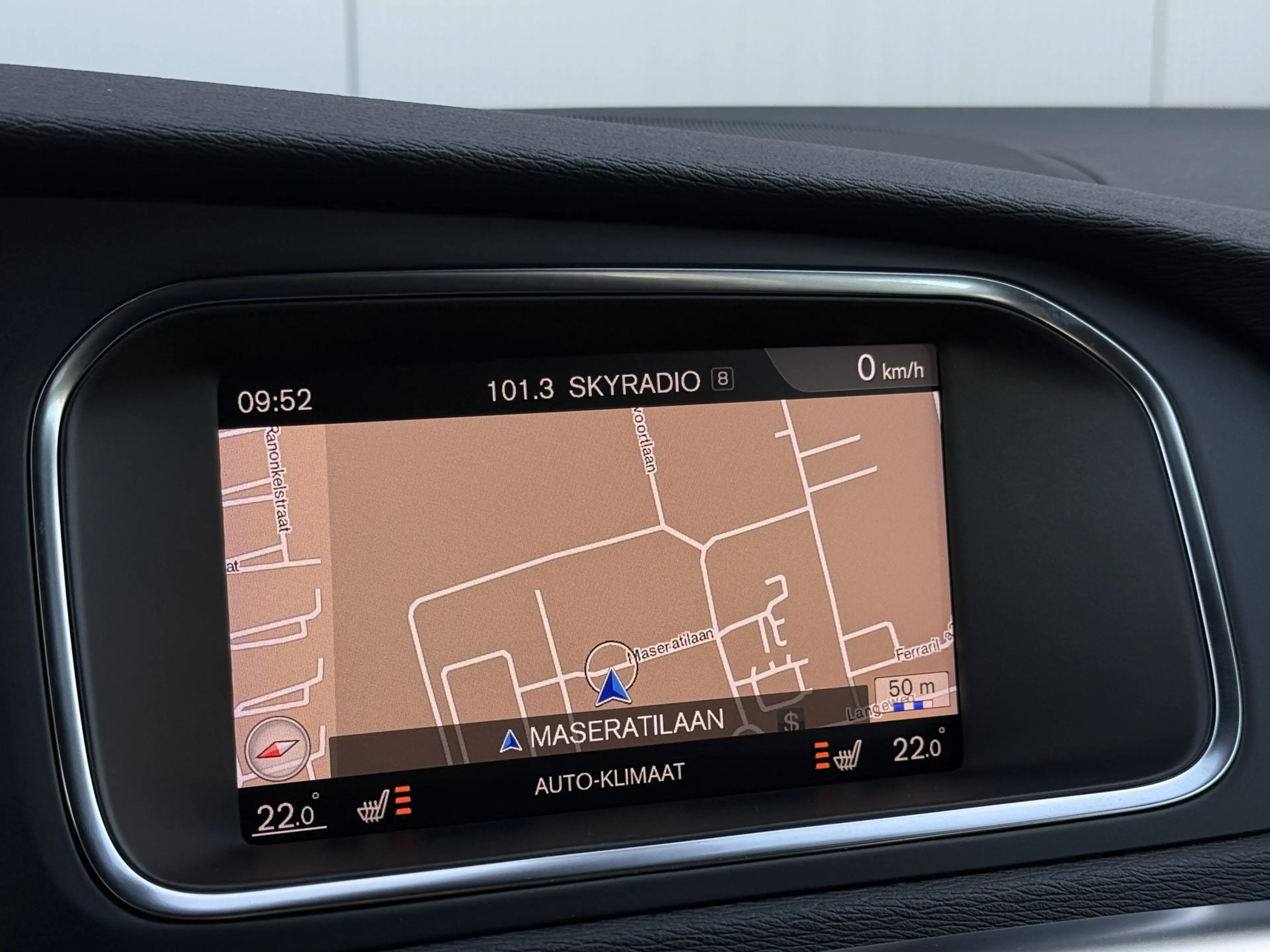 Volvo V40 Cross Country 1.5 T3 Polar+ Luxury Automaat Panoramadak. — photo 10