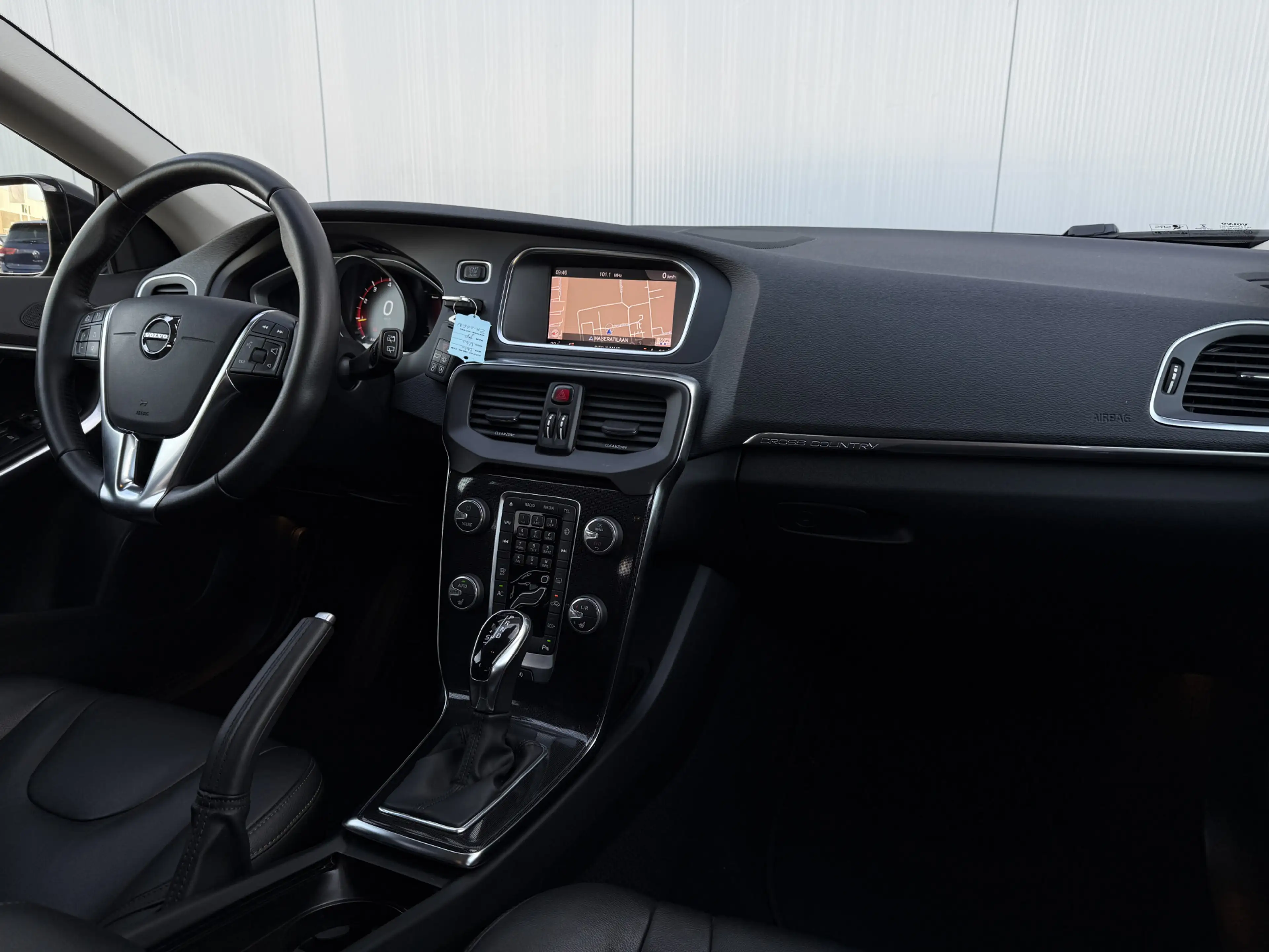 Volvo V40 Cross Country 1.5 T3 Polar+ Luxury Automaat Panoramadak. — photo 9