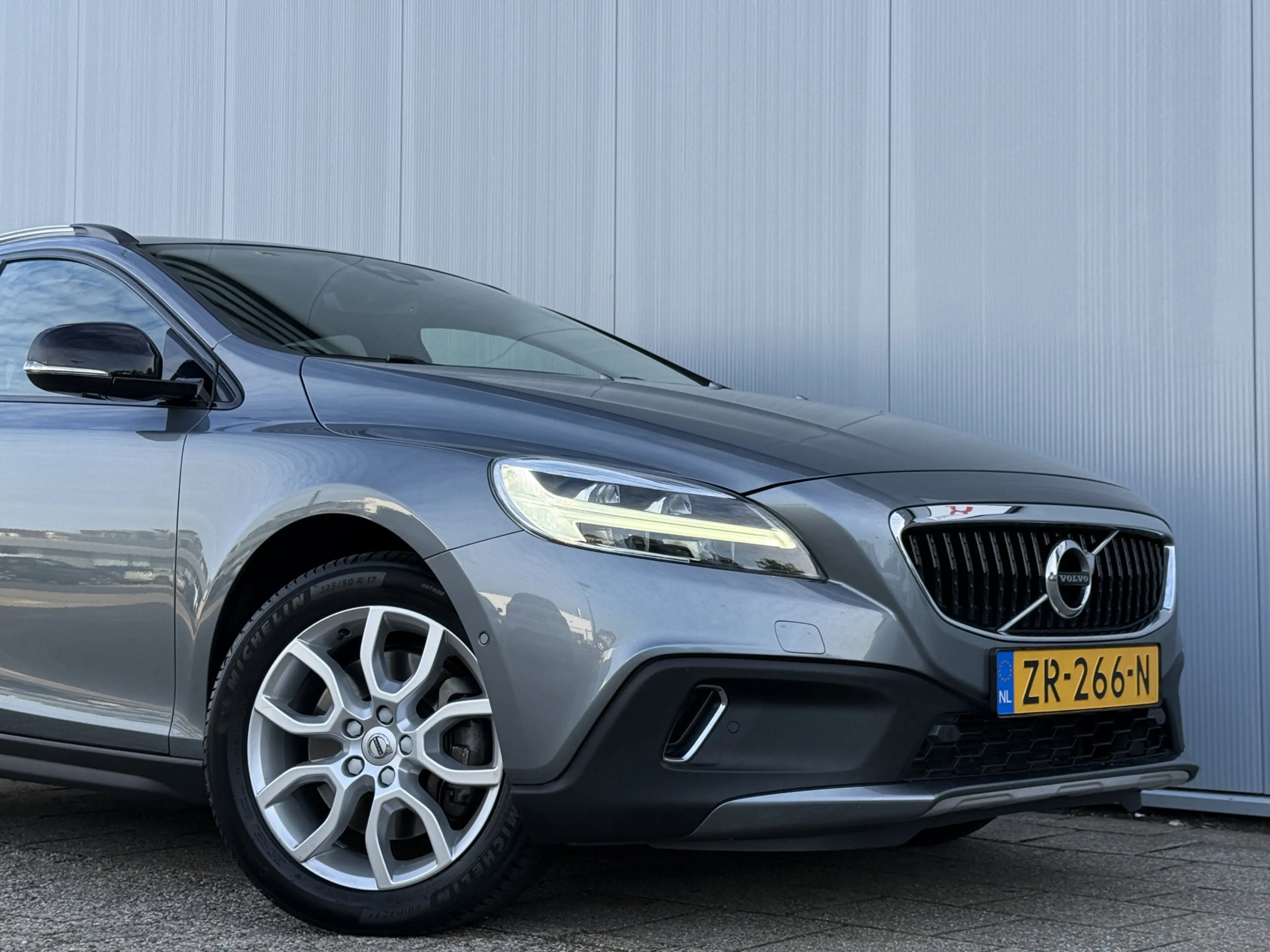 Volvo V40 Cross Country 1.5 T3 Polar+ Luxury Automaat Panoramadak. — photo 24