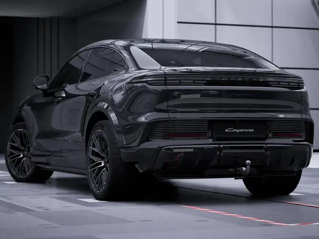 Porsche Cayenne view 4