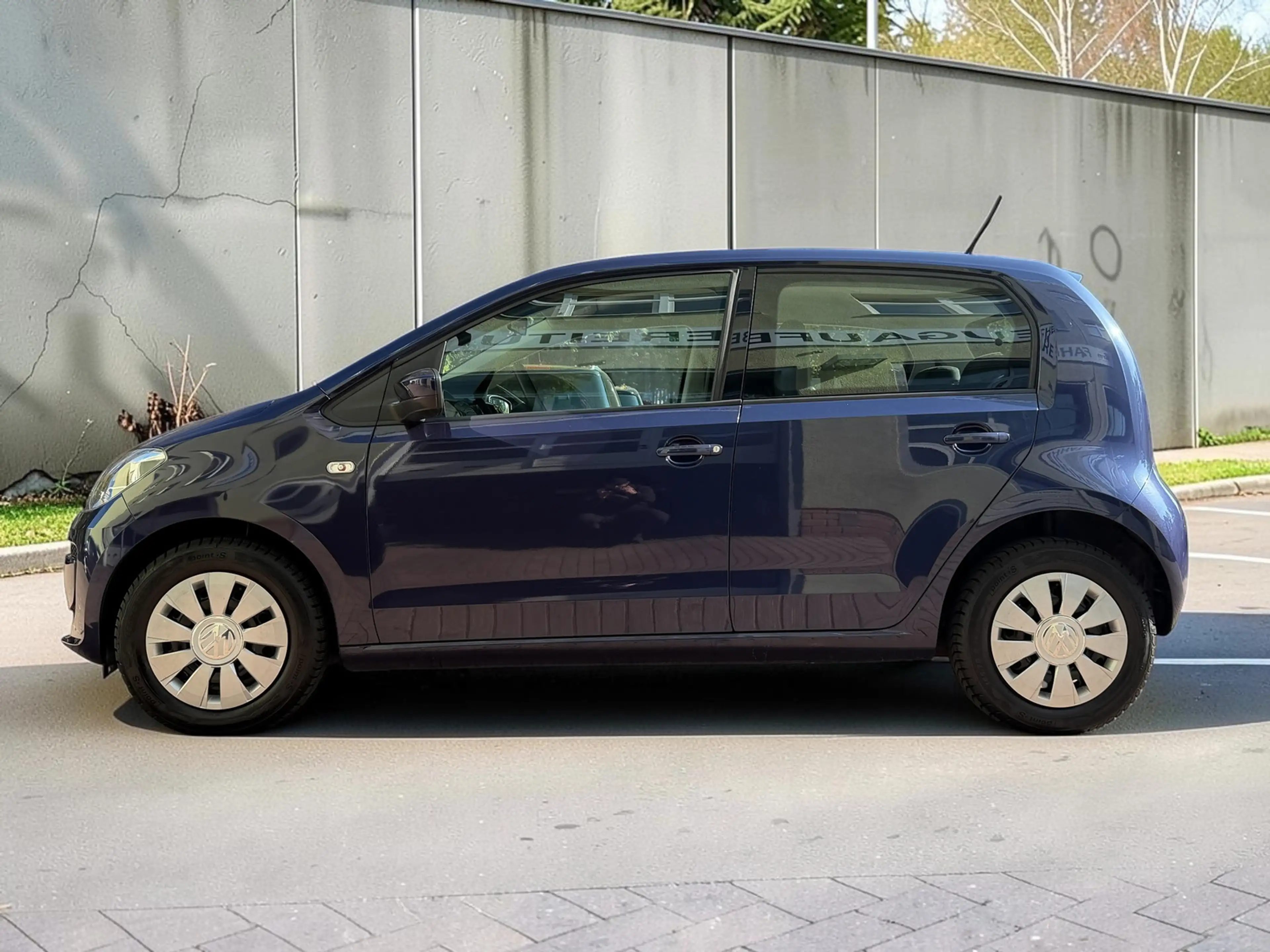 Volkswagen up! up! move *Klima*Tüv Neu* — photo 9