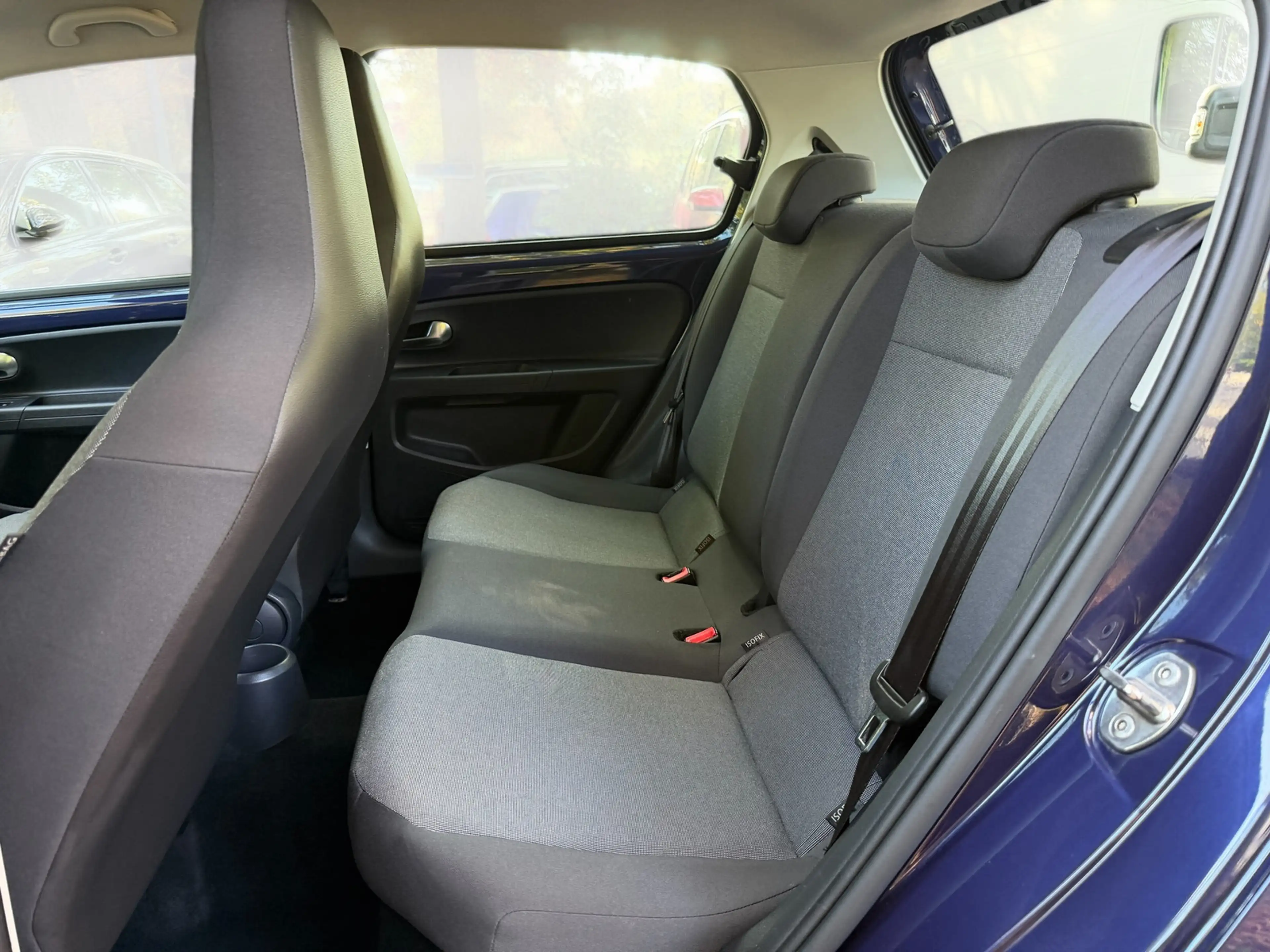 Volkswagen up! up! move *Klima*Tüv Neu* — photo 8