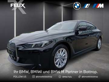 xDrive40 ADAPTIVES M FAHRWERK+SSV+SH+DRVING+PARKIN