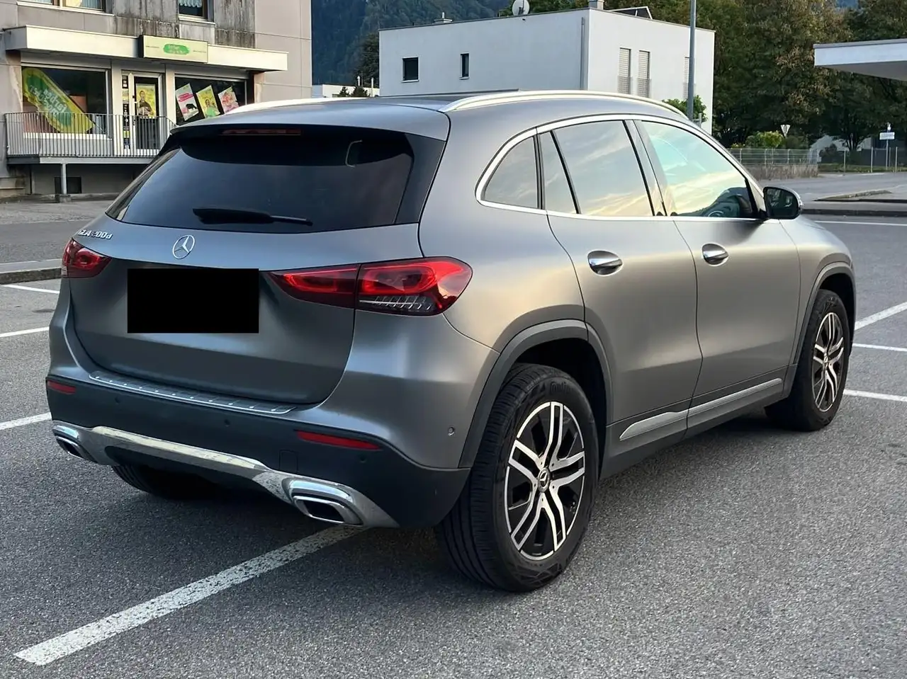 Mercedes-Benz GLA 200