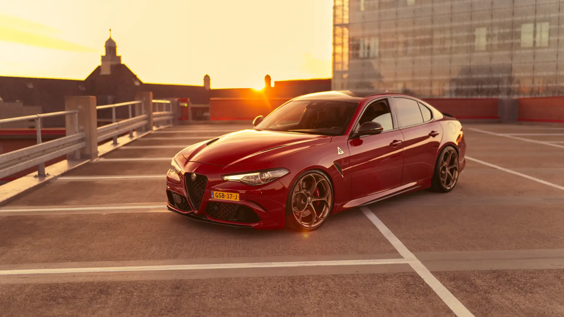 Alfa Romeo GTV Giulia Quadrifoglio | full | carbon | 20 inch | Rosso - 1