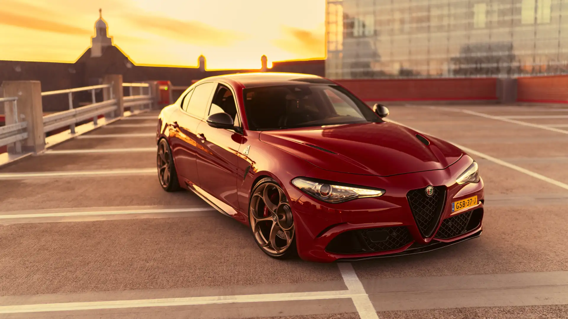 Alfa Romeo GTV Giulia Quadrifoglio | full | carbon | 20 inch | Rosso - 2