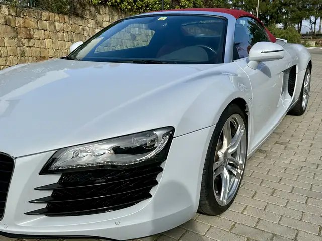 Audi 4.2i V8 Quattro FSI R tronic