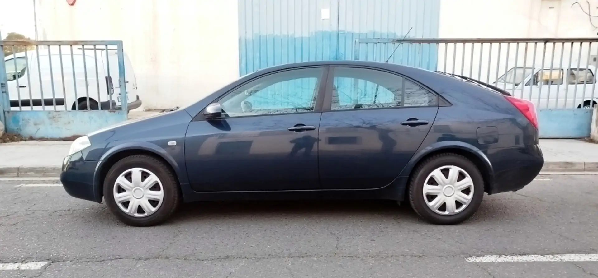 Nissan Primera 1.6 Visia Azul - 2