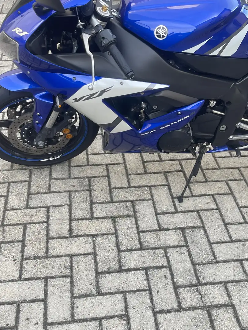 Yamaha YZF-R1 Azul - 2