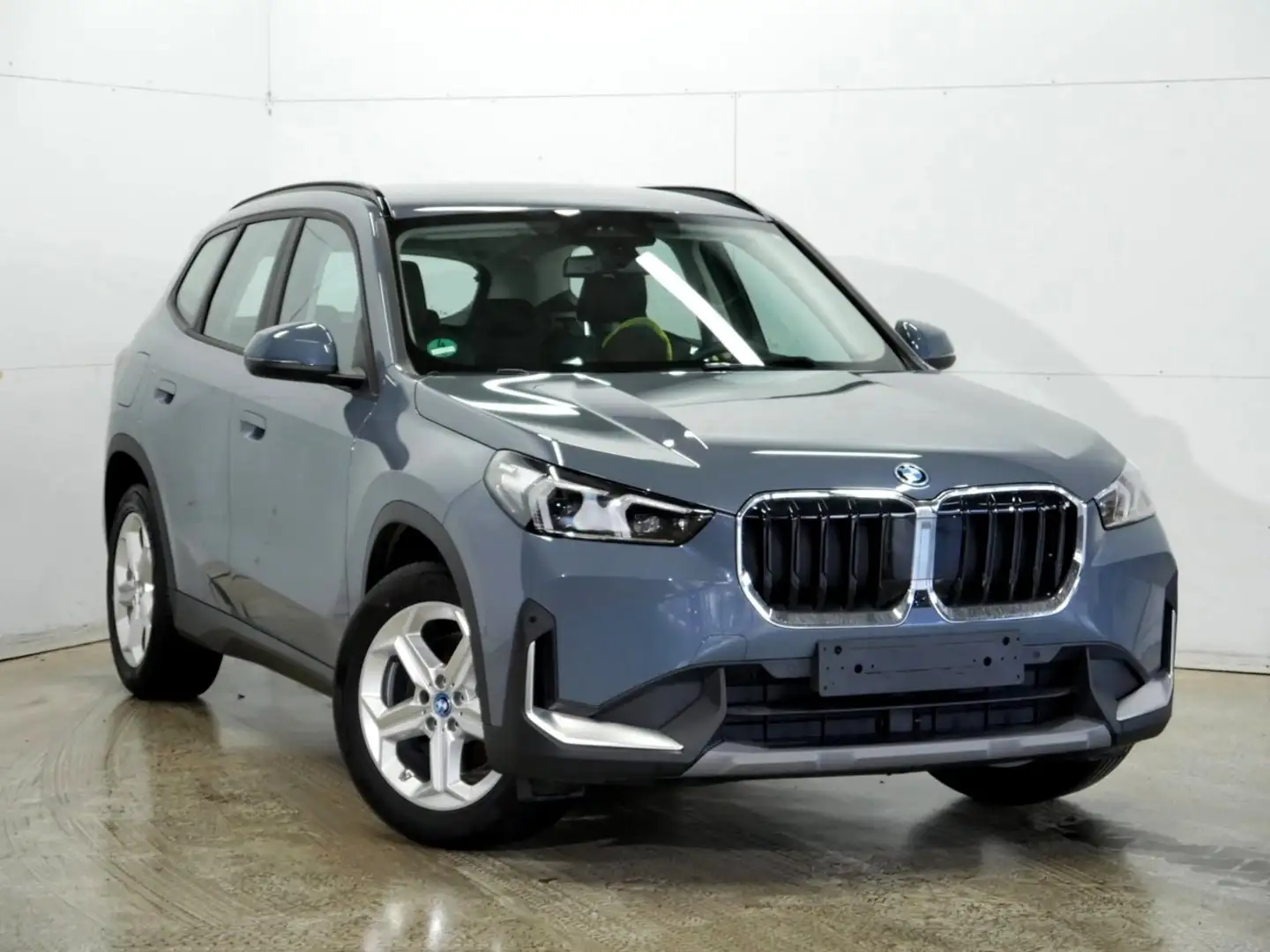 BMW X1 xDrive 25e Sport HUD 360°Kam AdapLED Driving Gris - 2
