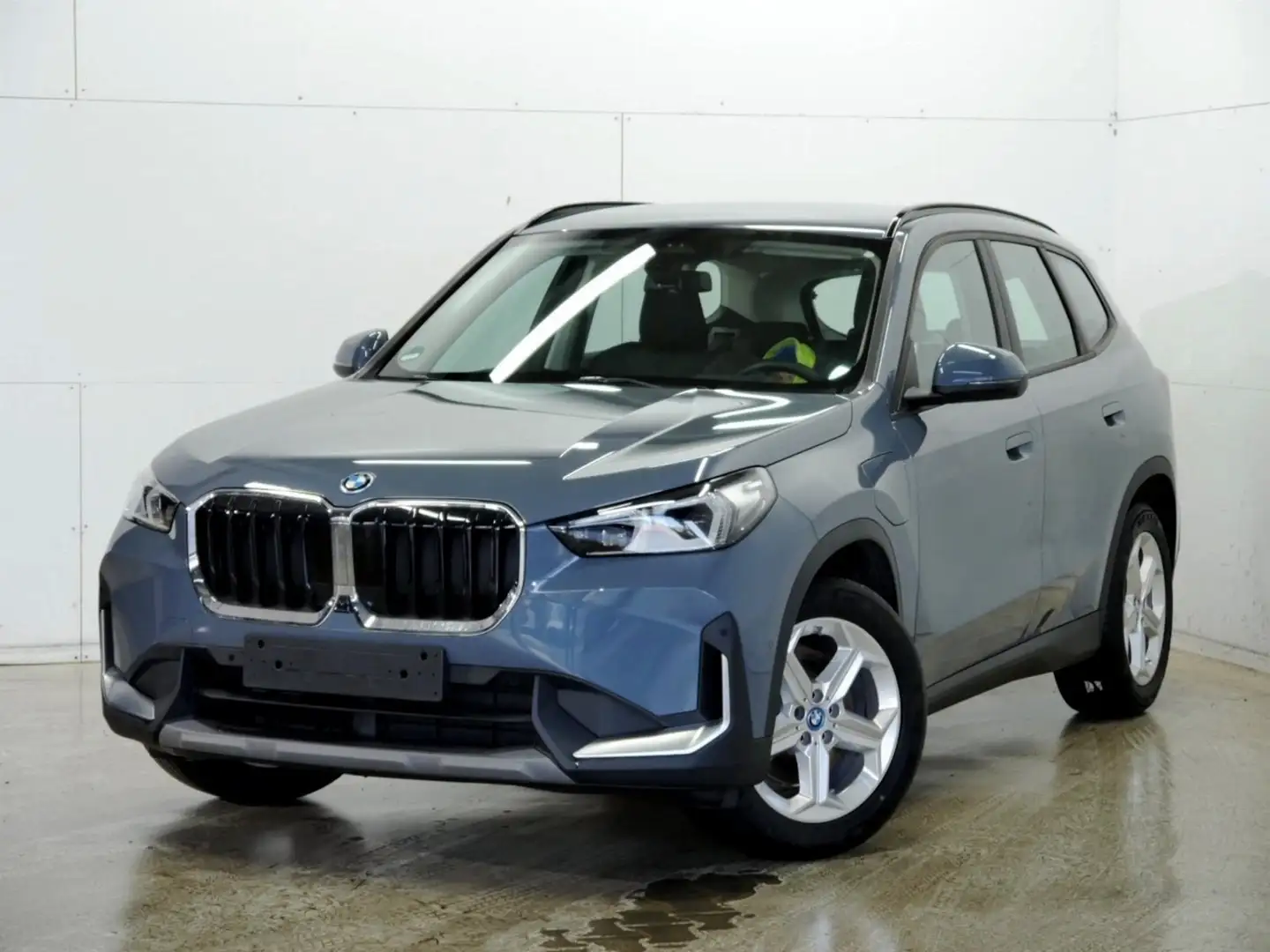 BMW X1 xDrive 25e Sport HUD 360°Kam AdapLED Driving Gris - 1