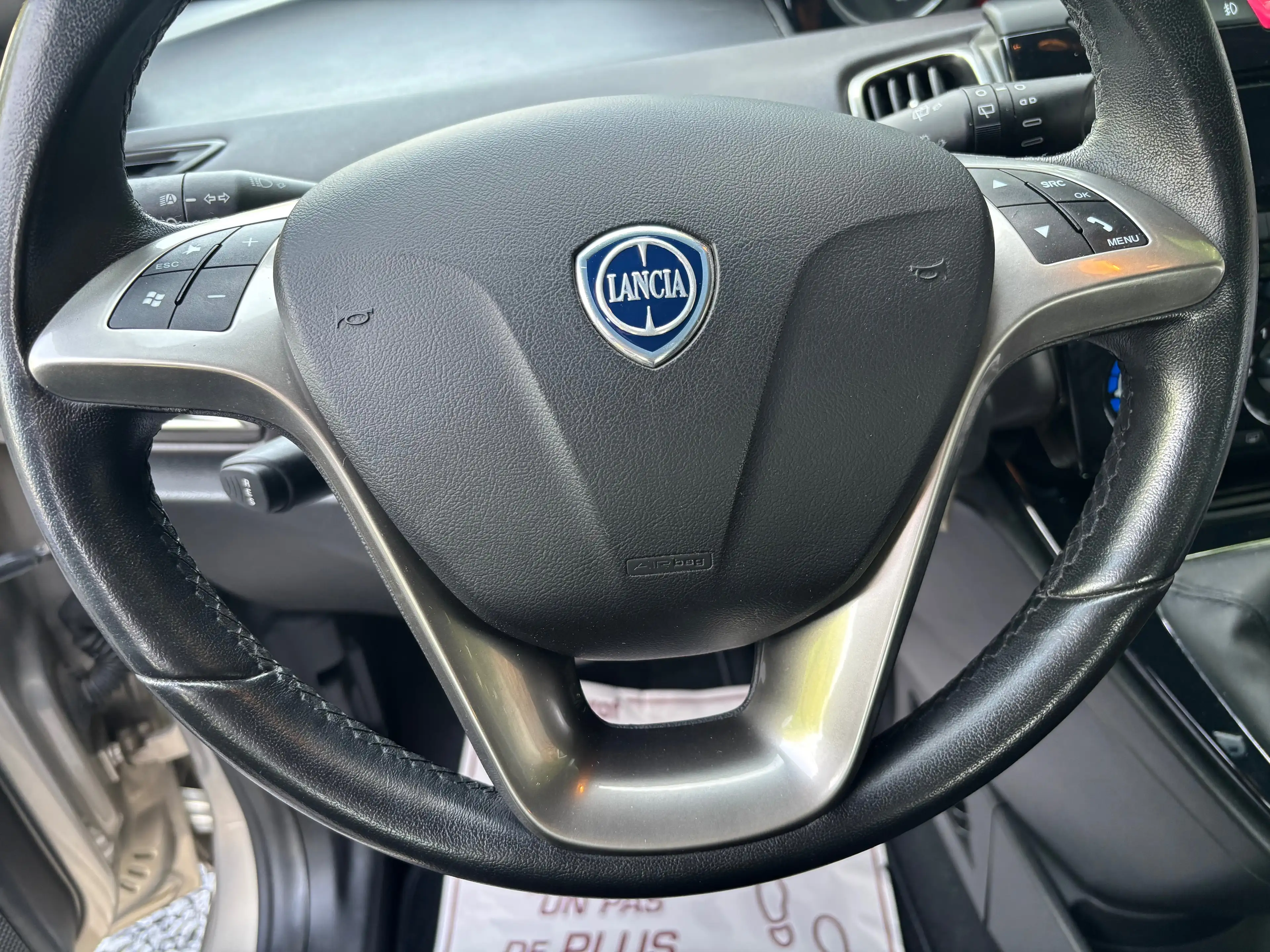 Lancia Ypsilon Ypsilon 1.2i Fire Evo II Platinium — photo 13