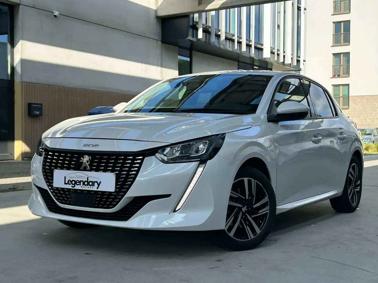 Peugeot 208 1.2i | COCKPIT 3D | ACC | GARANTIE Blanc - 1
