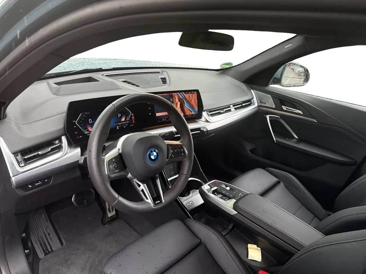 BMW iX2 xDrive30 AHK 360° STANDHZ HEAD-UP RFK HIFI 14