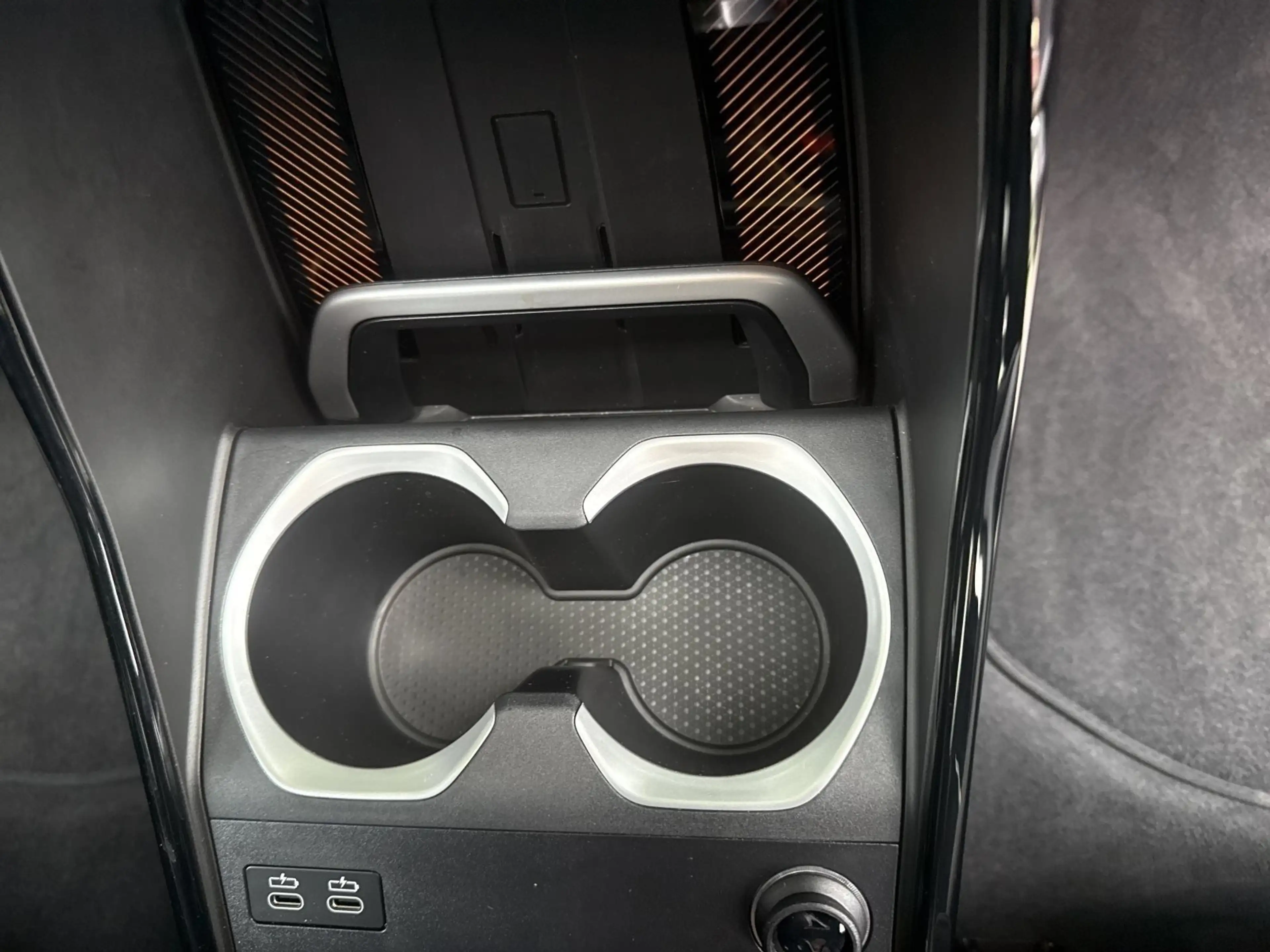 BMW iX2 xDrive30 AHK 360° STANDHZ HEAD-UP RFK HIFI — photo 22