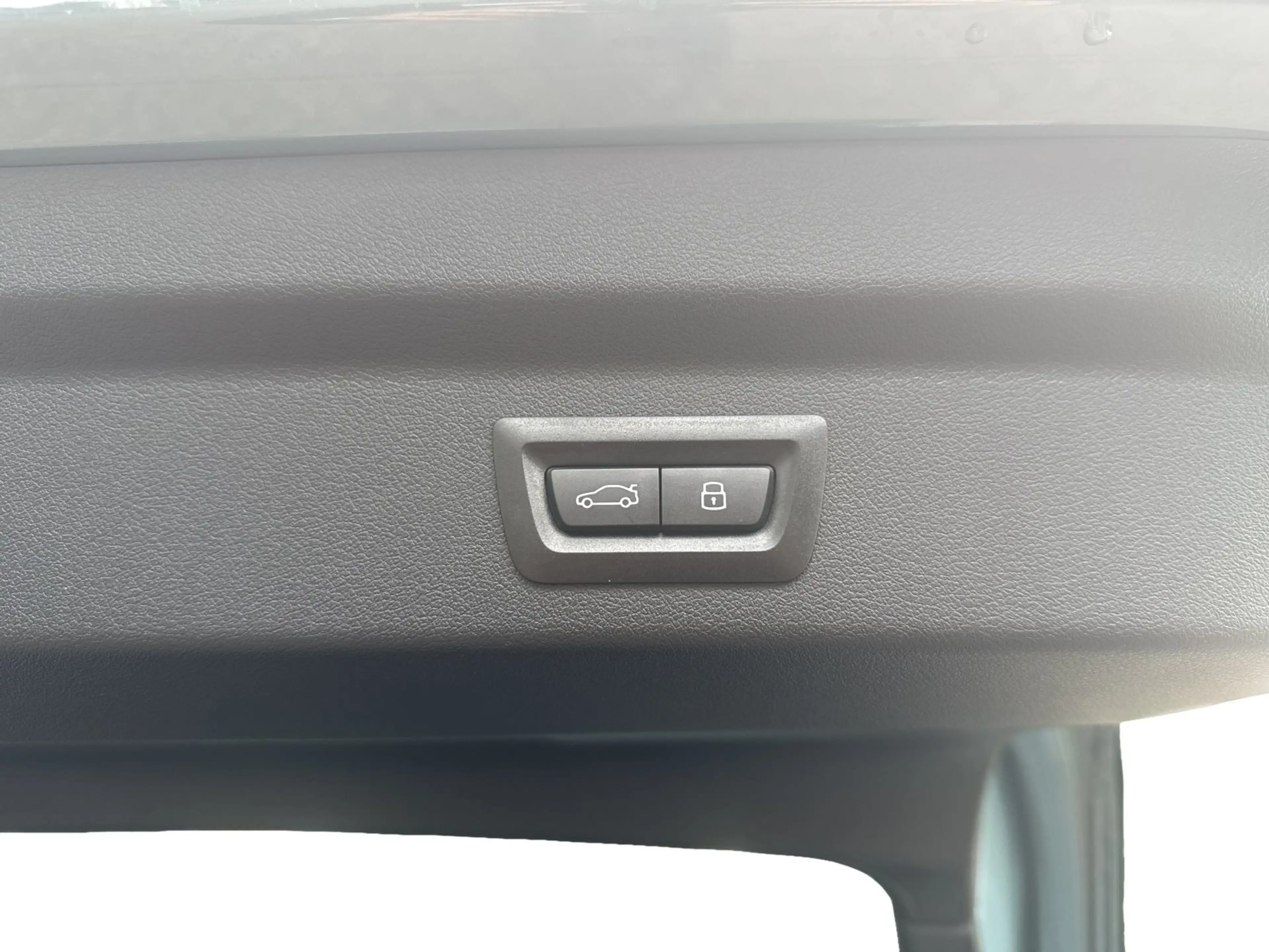 BMW iX2 xDrive30 AHK 360° STANDHZ HEAD-UP RFK HIFI — photo 20