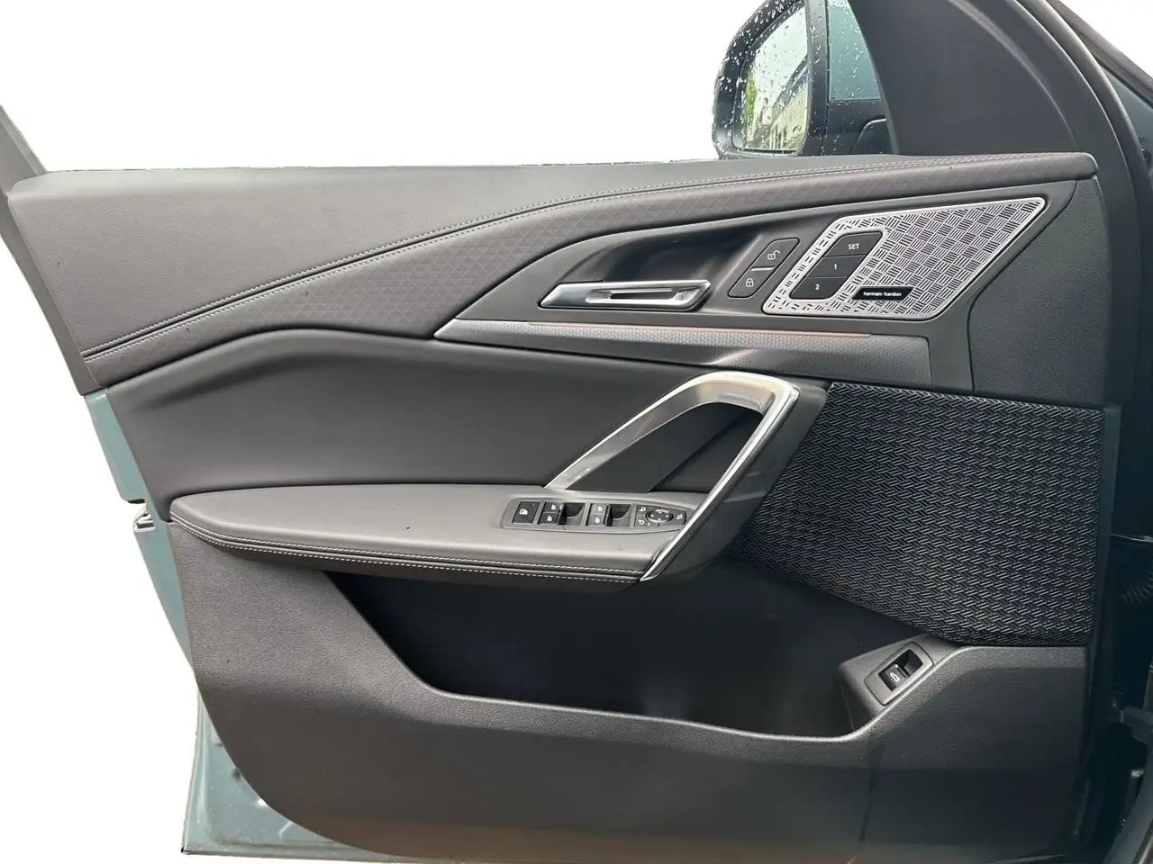 BMW iX2 xDrive30 AHK 360° STANDHZ HEAD-UP RFK HIFI 16