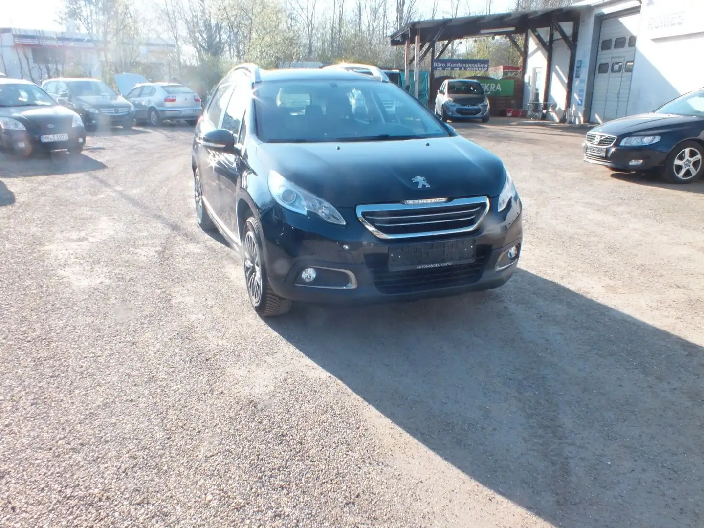 Peugeot 2008 Active*AHK*SHZ*HU*Scheckheft*Top*Allwetter Schwarz - 2