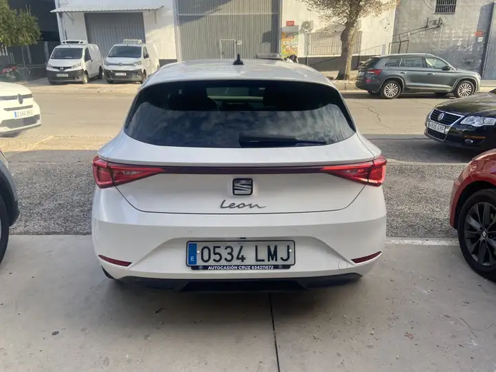 SEAT León 2.0 TDI S&S Style Go 2021, foto 15