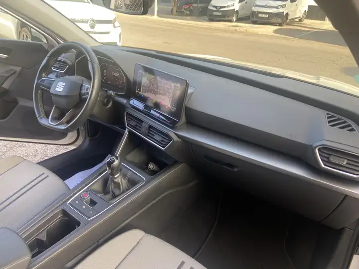 SEAT León 2.0 TDI S&S Style Go 2021, foto 22