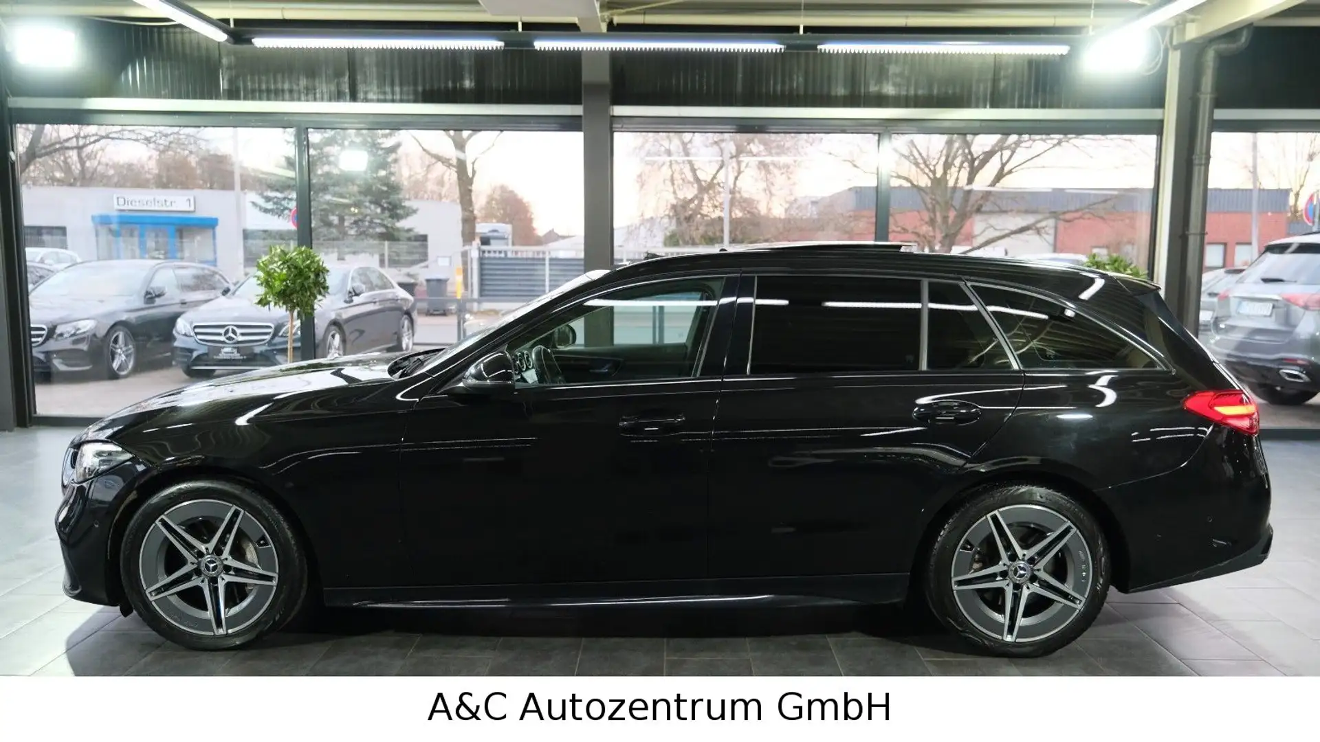 Mercedes-Benz C 220 d T-Modell AMG Line Schwarz - 2