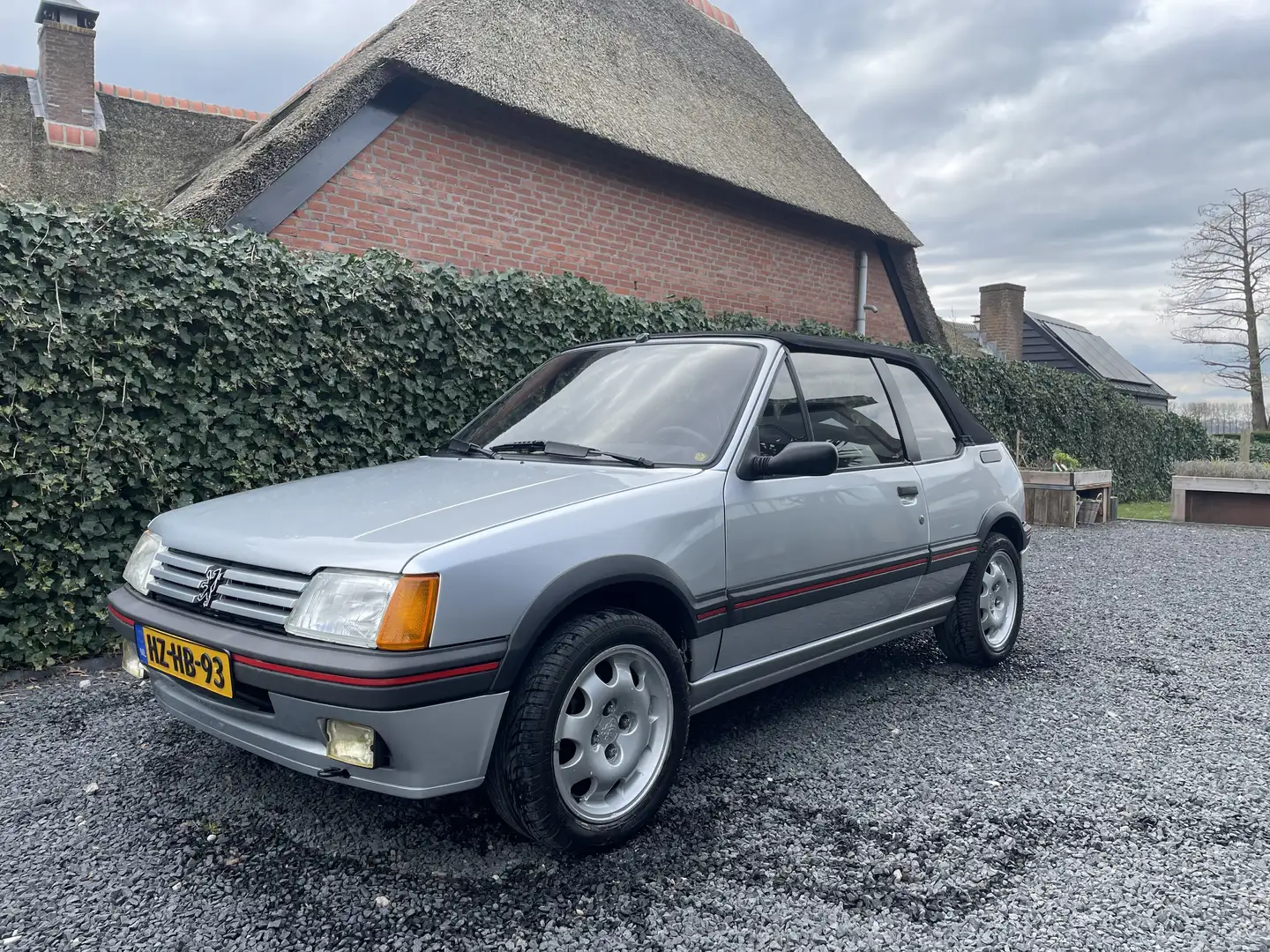 Peugeot 205 CTI - 1