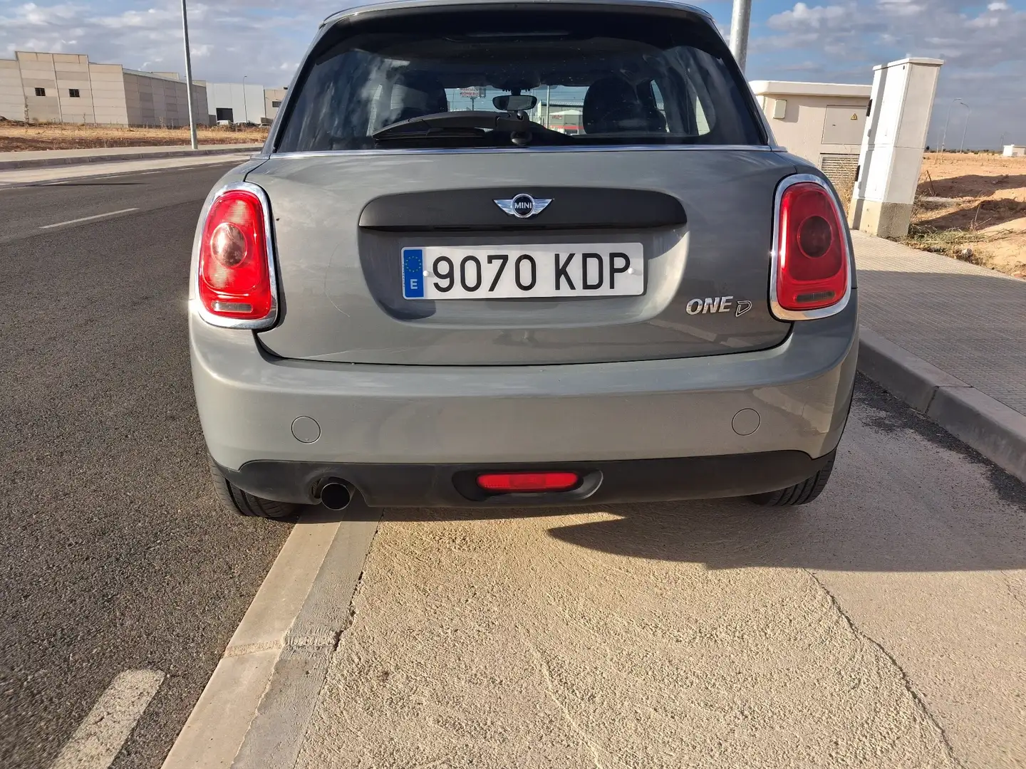 MINI One D - 1