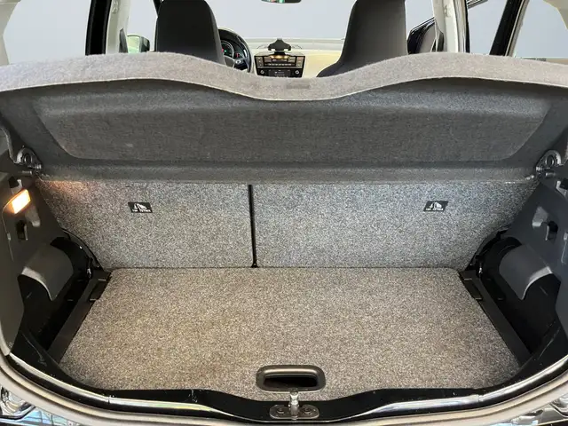 Volkswagen E-Up! view 14